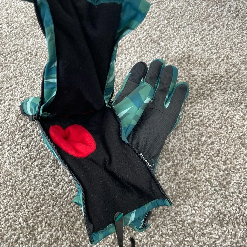 Andy & Evan Kids Zippered Gloves 11-12